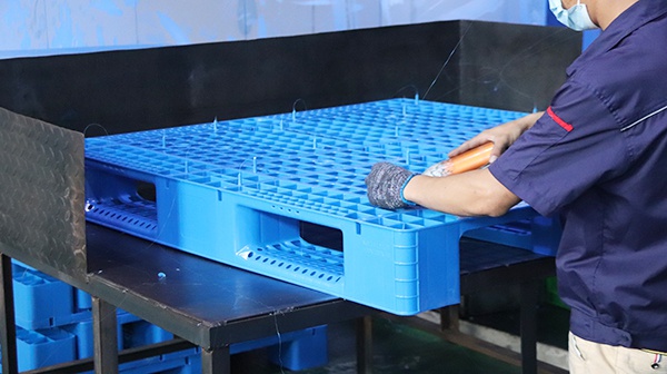 研發生（shēng）產